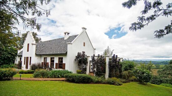 TheManor---Family-Cottage-Exterior