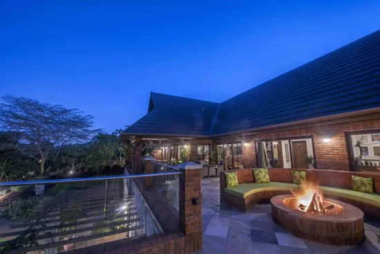 relax-by-outdoor-fire-place